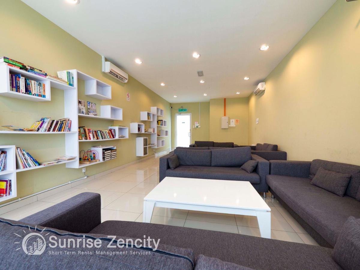 Seaview Near Rf Mall, Food Court & Free Netflix Apartment Johor Bahru